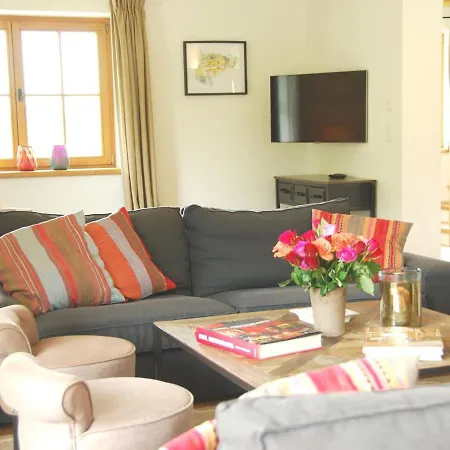 Alpehytte Cozy Chalet Near Ski Area In Kitzbuhel