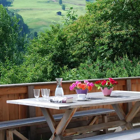 Cozy Chalet Near Ski Area In Kitzbuhel Alpehytte *