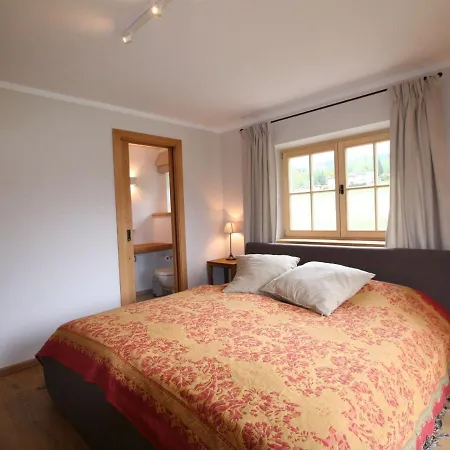 Cozy Chalet Near Ski Area In Kitzbuhel Alpehytte Jochberg