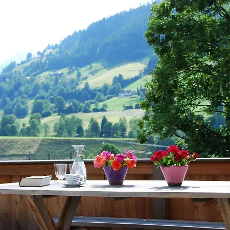 Cozy Chalet Near Ski Area In Kitzbuhel شاليه يوخبرغ