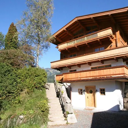 شاليه Cozy Chalet Near Ski Area In Kitzbuhel *